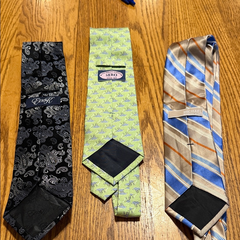 Michael Kors Beige and Blue Diagonal Striped Tie